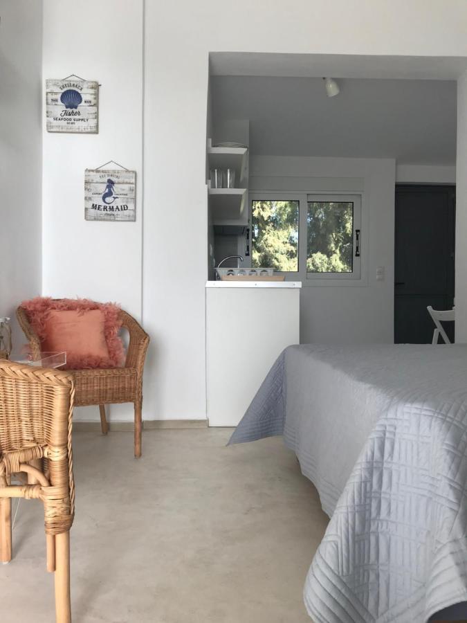 Bay View Villas Метони Екстериор снимка