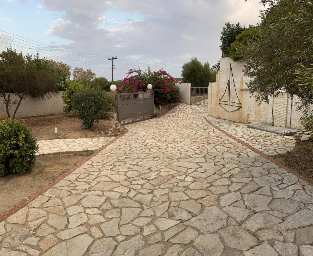 Bay View Villas Метони Екстериор снимка